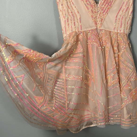 Bebe coral pink sequin double v neck flare sequin mesh top mini dress size XS - Picture 5 of 11